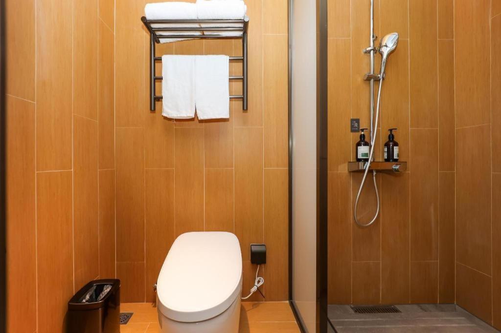 Ji Hotel Shanghai Hongqiao Gubei Fortune Center Exterior photo