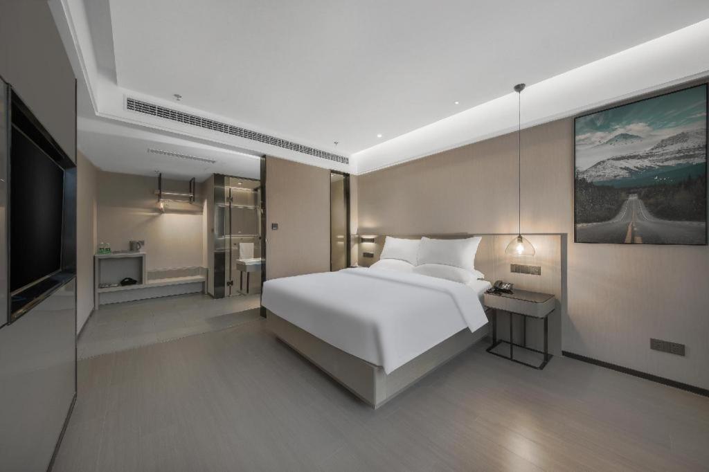 Ji Hotel Shanghai Hongqiao Gubei Fortune Center Exterior photo